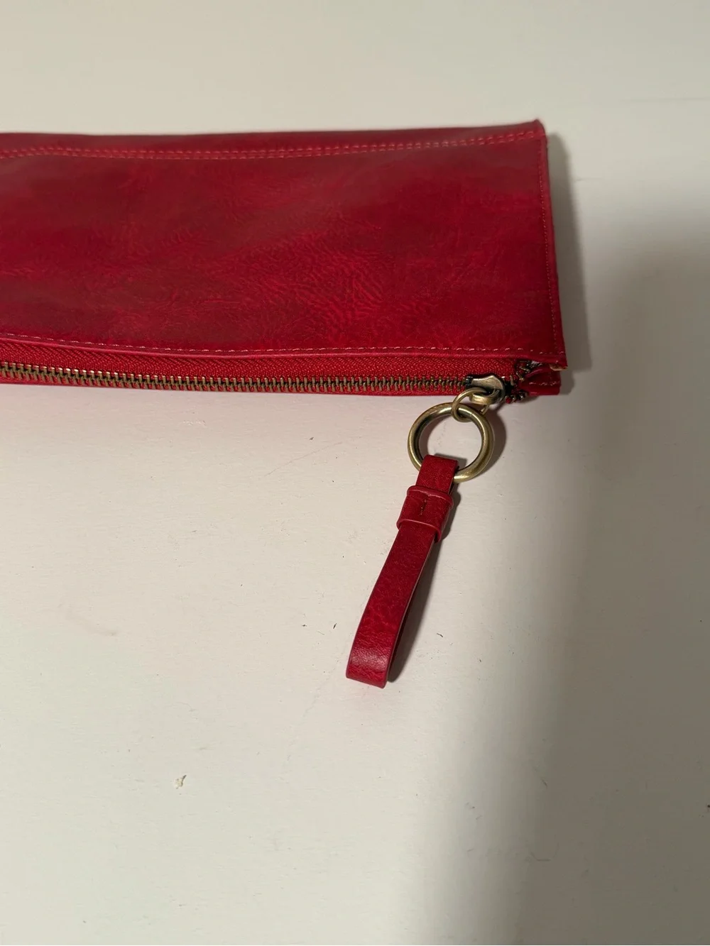 JOY Susan Brand Red Vegan Leather Convertible Crossbody Wallet/Wristlet. NWOT
